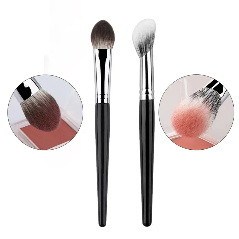 1/2PCS Peach Heart Blusher Brush - Liten Flat Precise Brush för puder, kräm & flytande Blush
