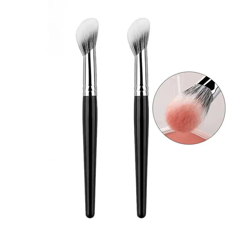 1/2PCS Peach Heart Blusher Brush - Liten Flat Precise Brush för puder, kräm & flytande Blush